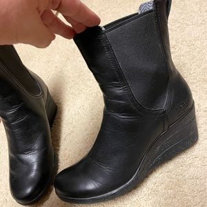 Womens Ugg Wedge Boots